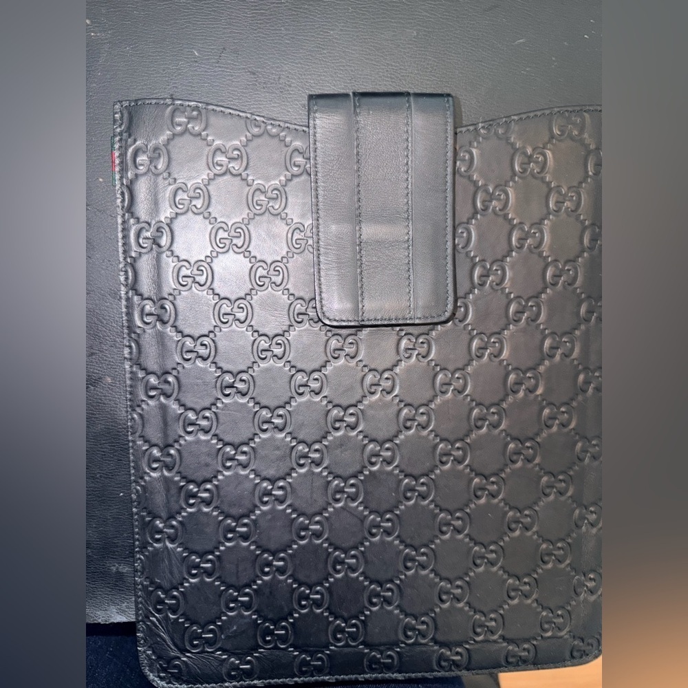 Gucci Black Embossed GG Leather iPad case NWOT - Picture 3 of 8